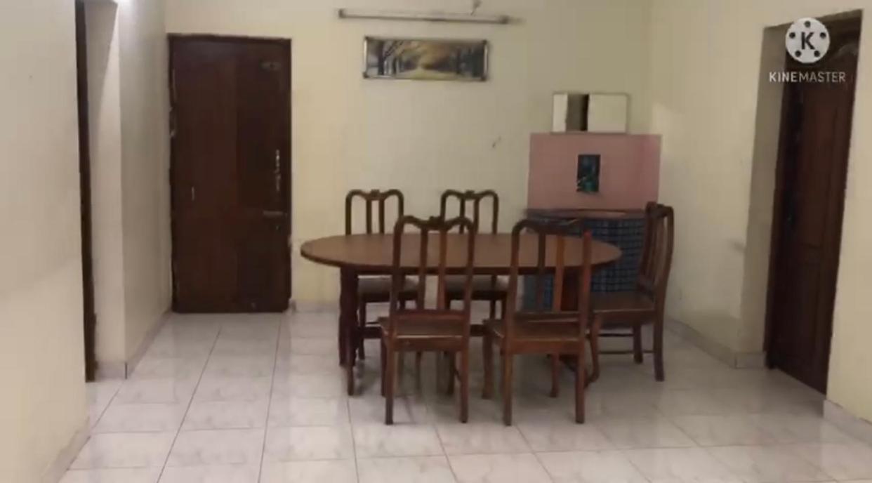 Imperial Inn - Haroz Kuttālam Kültér fotó
